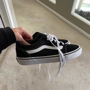 Womens size 8 Vans